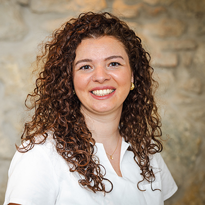 zahnarztpraxis_stehrenberger_solothurn_serpil_aras